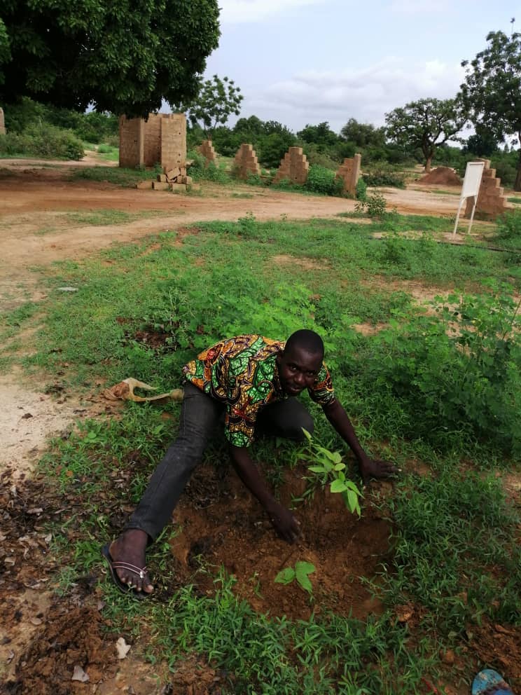 0252 Journée de l'arbre à Bendatoéga